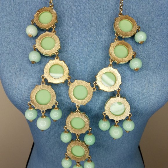 LAST CALL! Mint Gold Bauble Statement Necklace - Picture 2 of 3